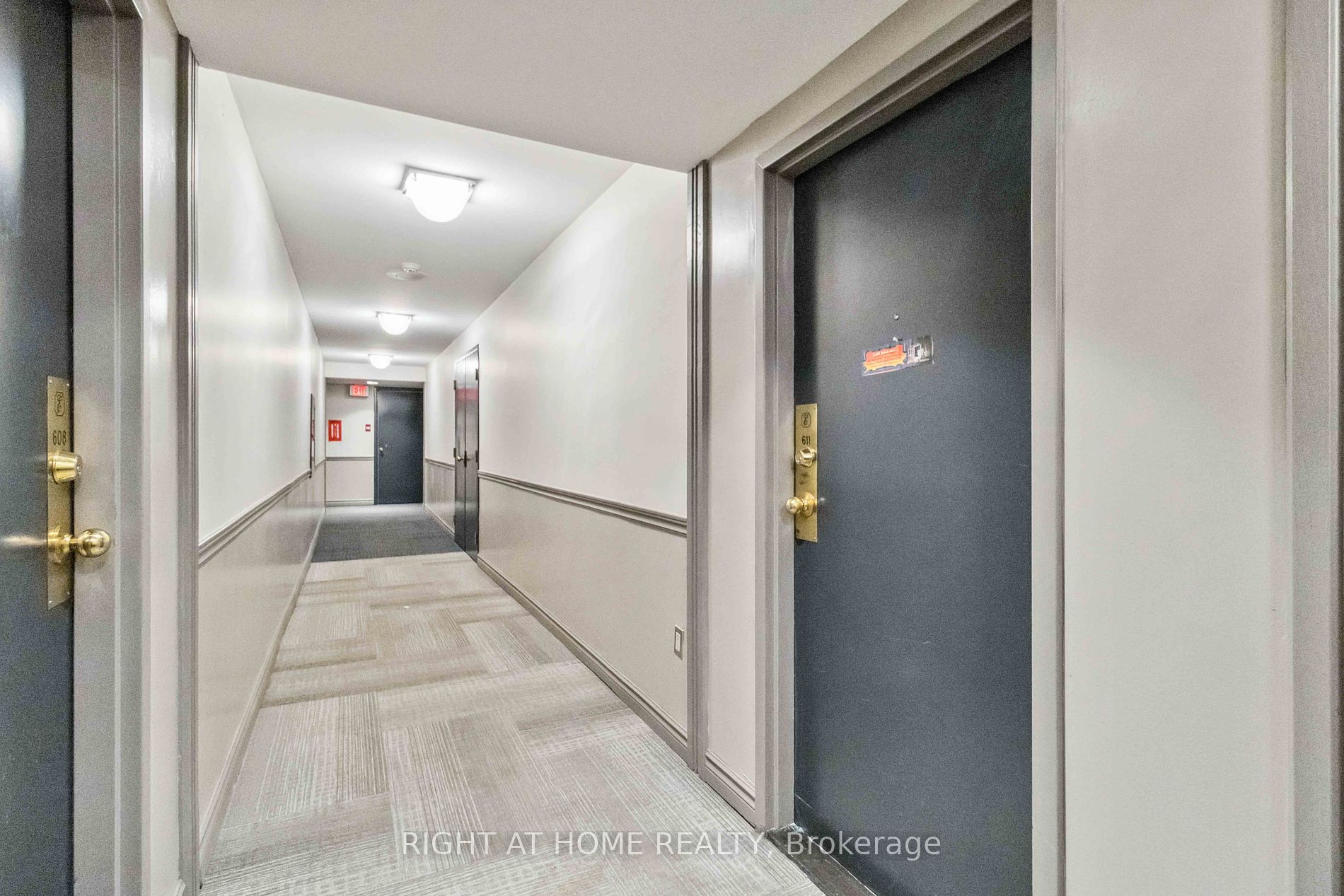 285 Enfield Place, #611