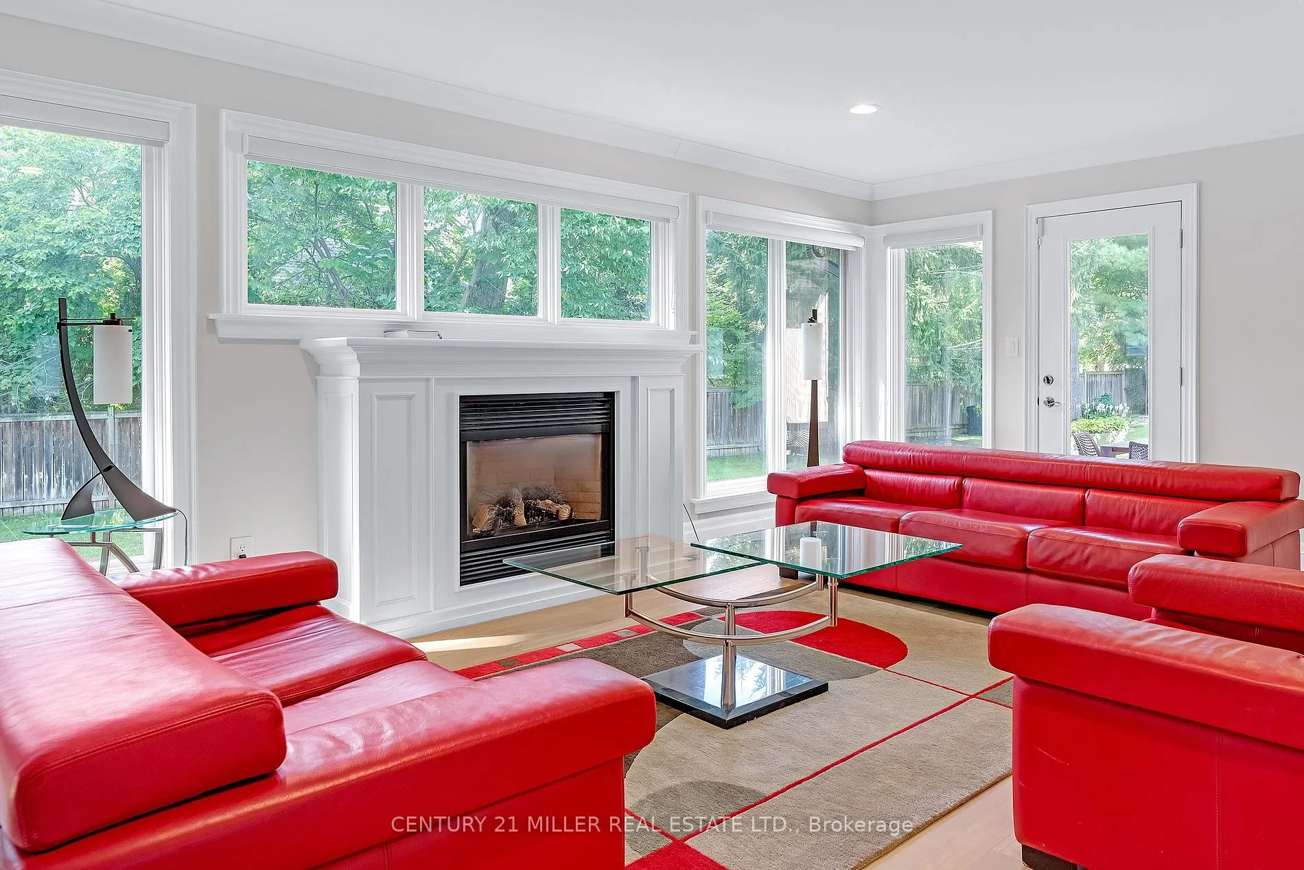 1247 Cumnock Cres