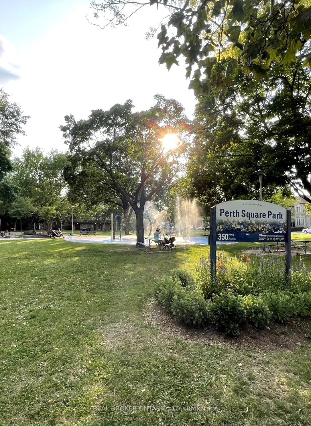 57 Macaulay Ave, #502