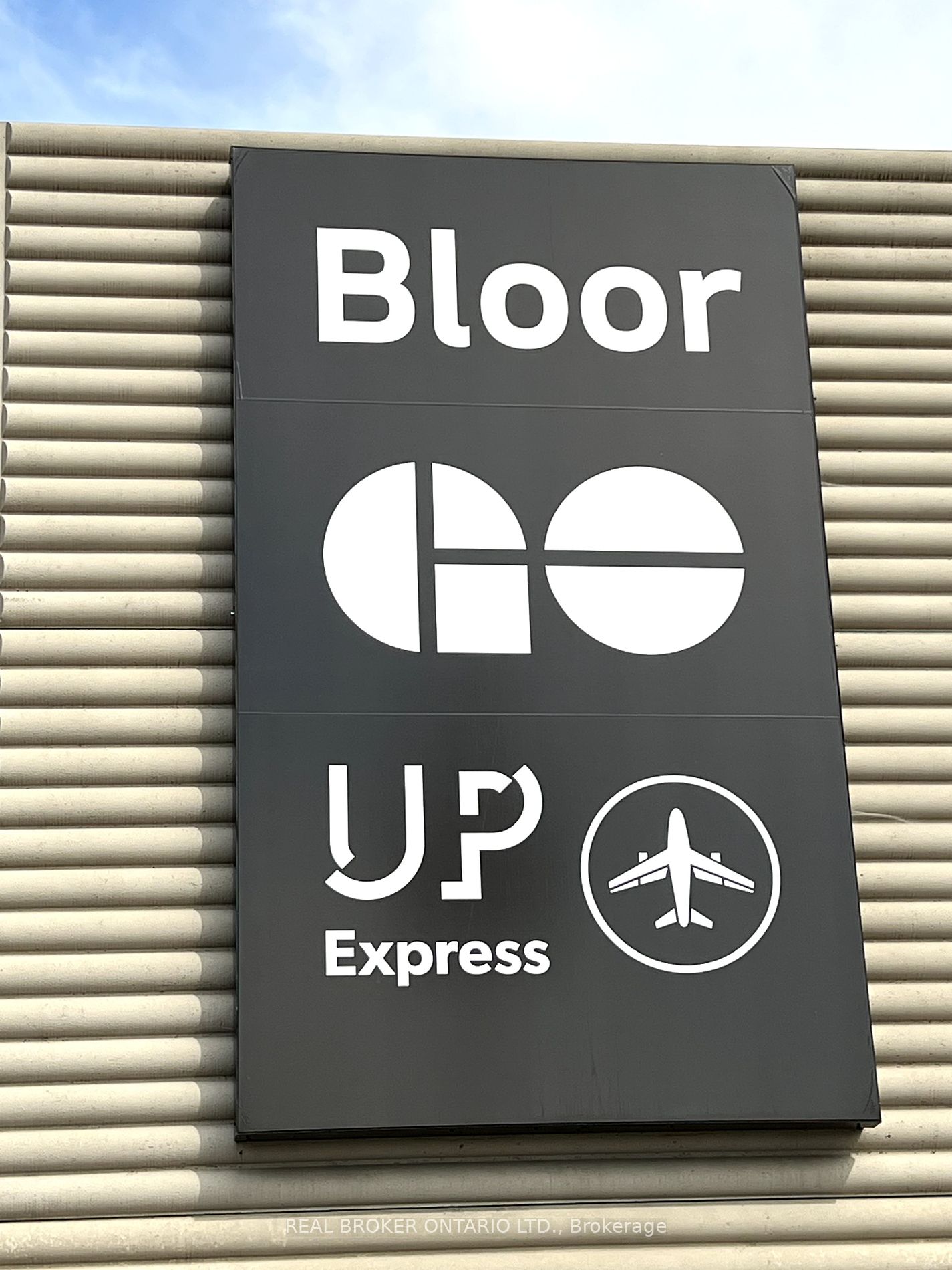 57 Macaulay Ave, #502