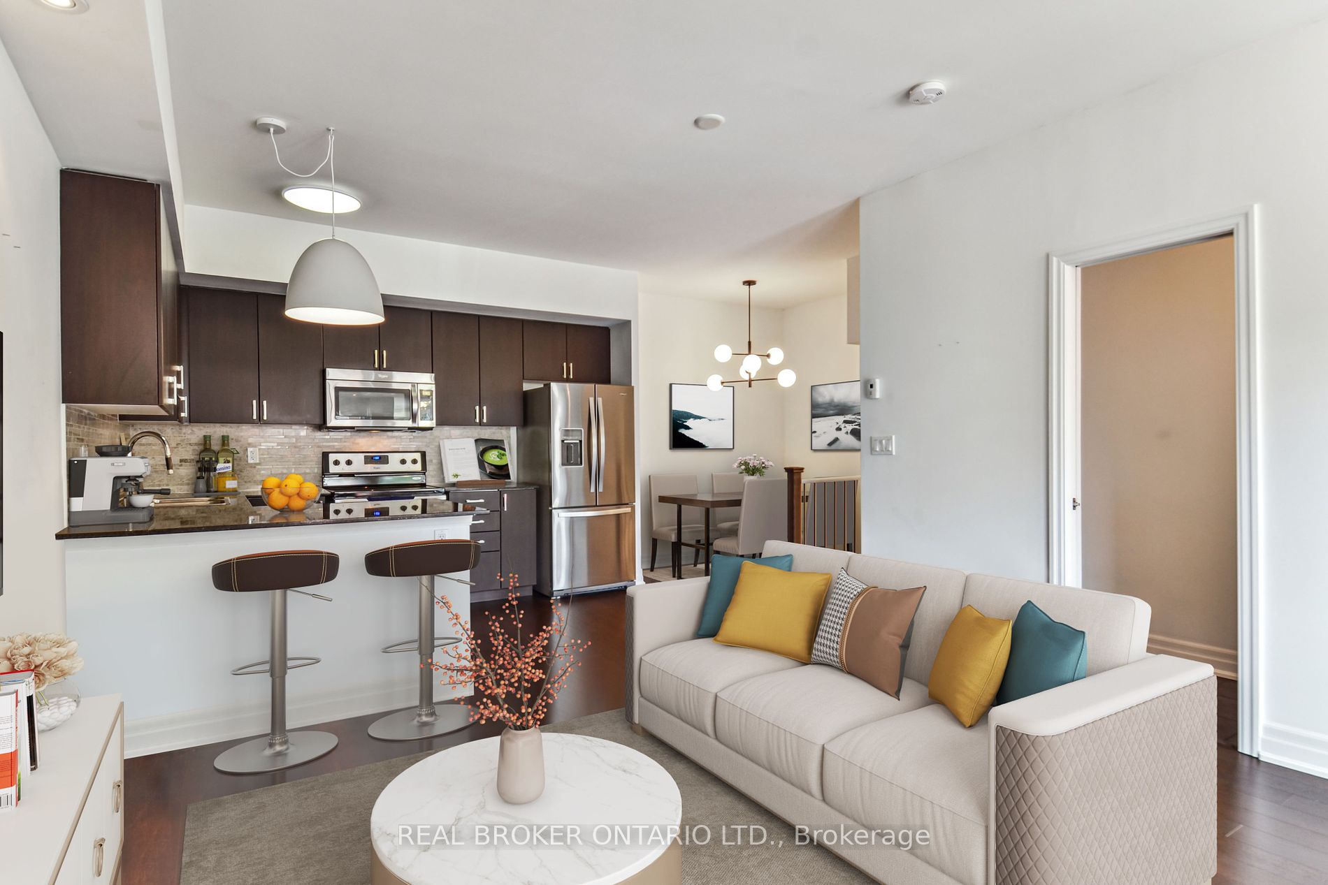 57 Macaulay Ave, #502