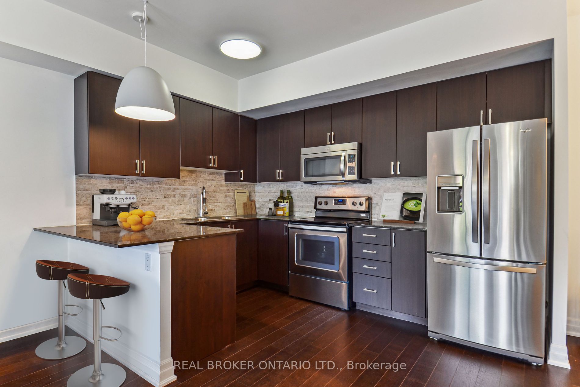 57 Macaulay Ave, #502