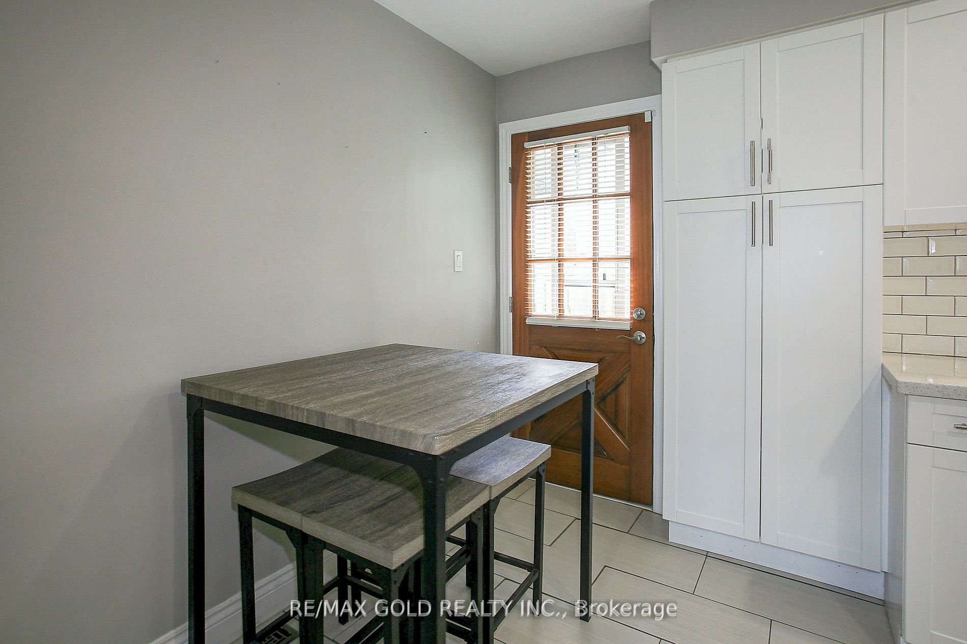 103 Avonmore Cres