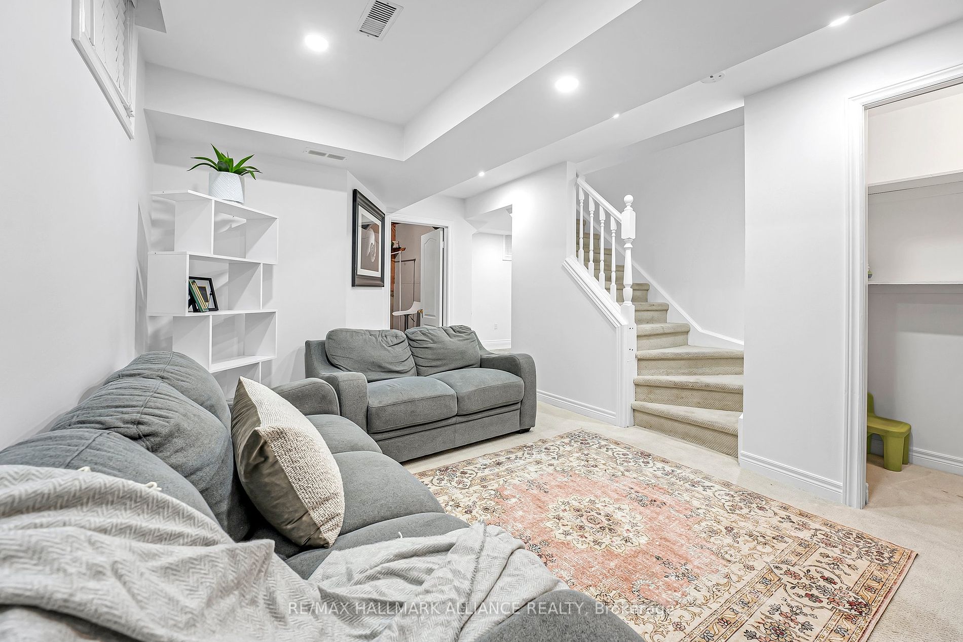1506 Harwood Dr