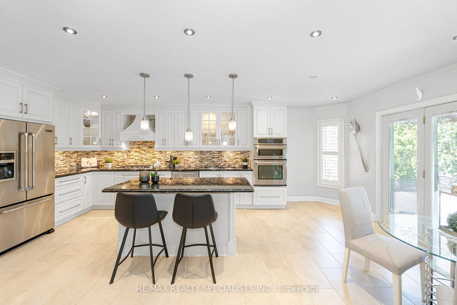 3353 Azelia Crt