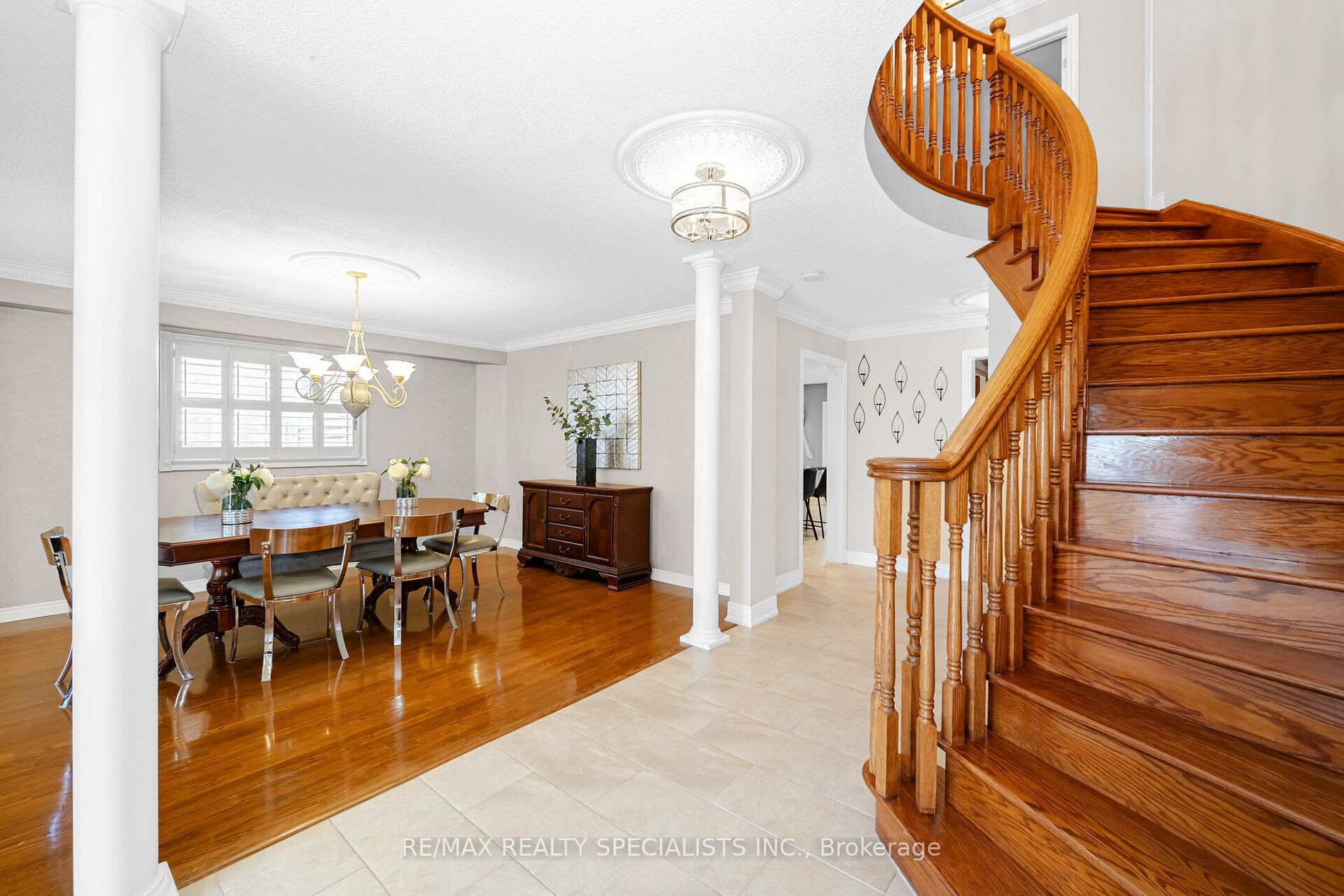 3353 Azelia Crt
