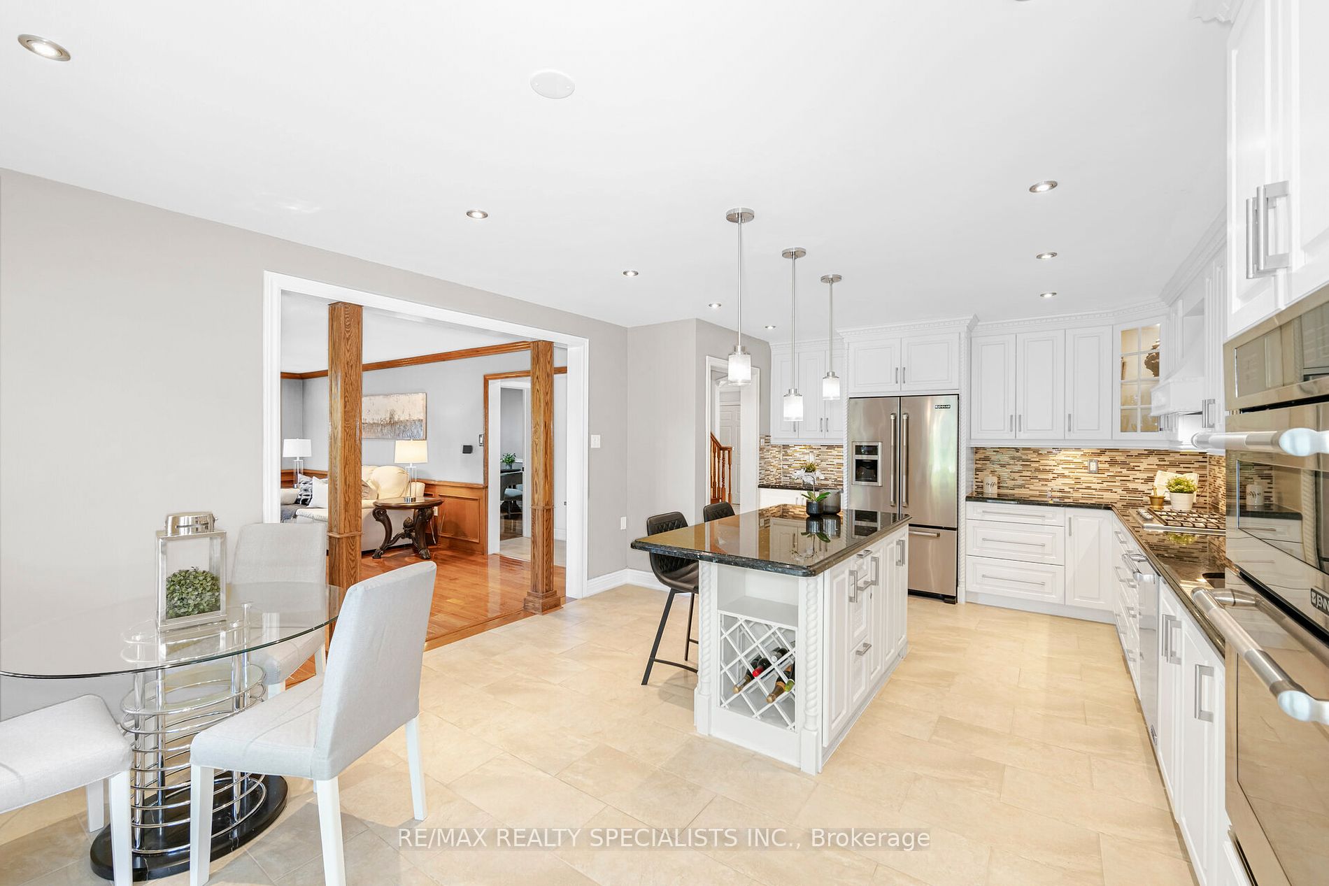 3353 Azelia Crt