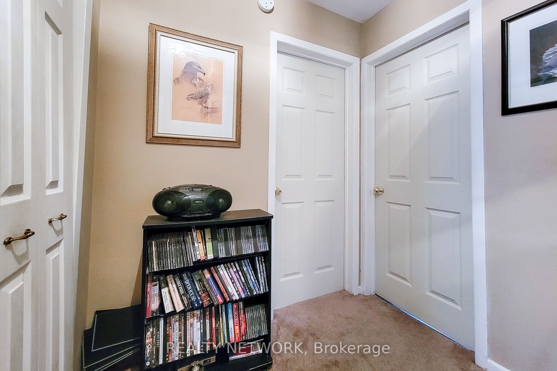 2145 Sandringham Dr