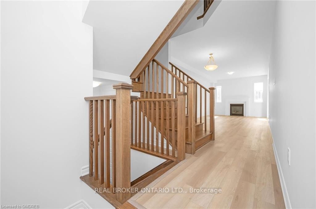 1200 Anson Gate