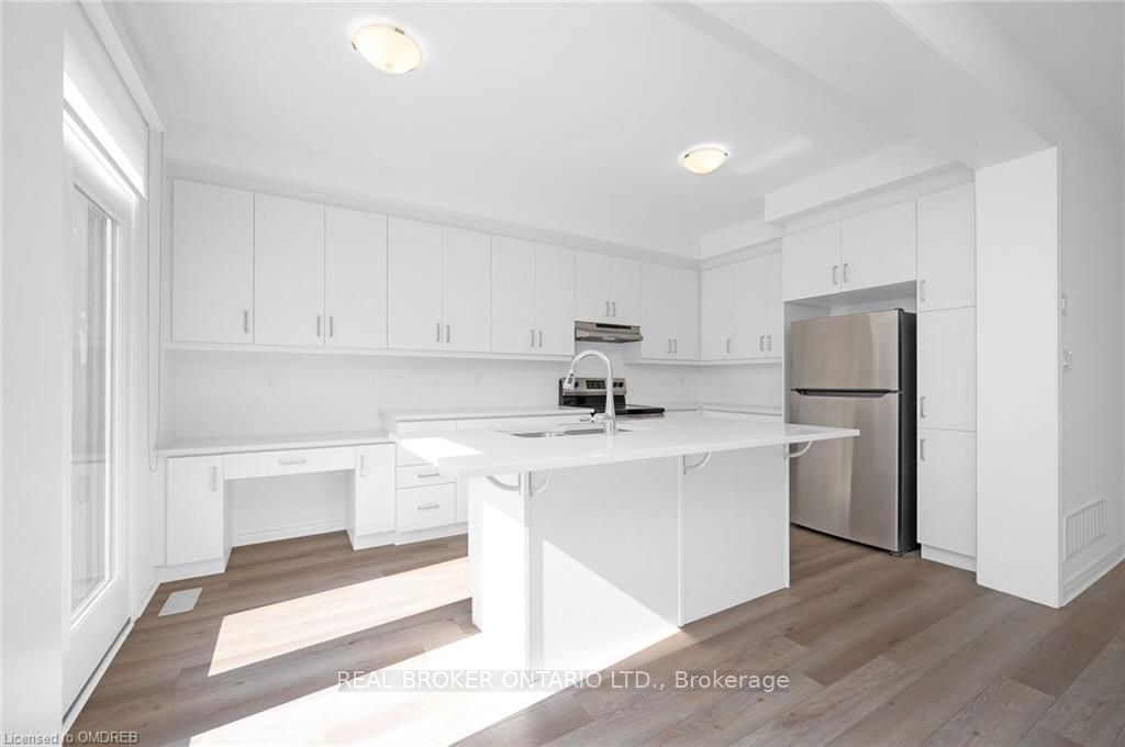 1200 Anson Gate