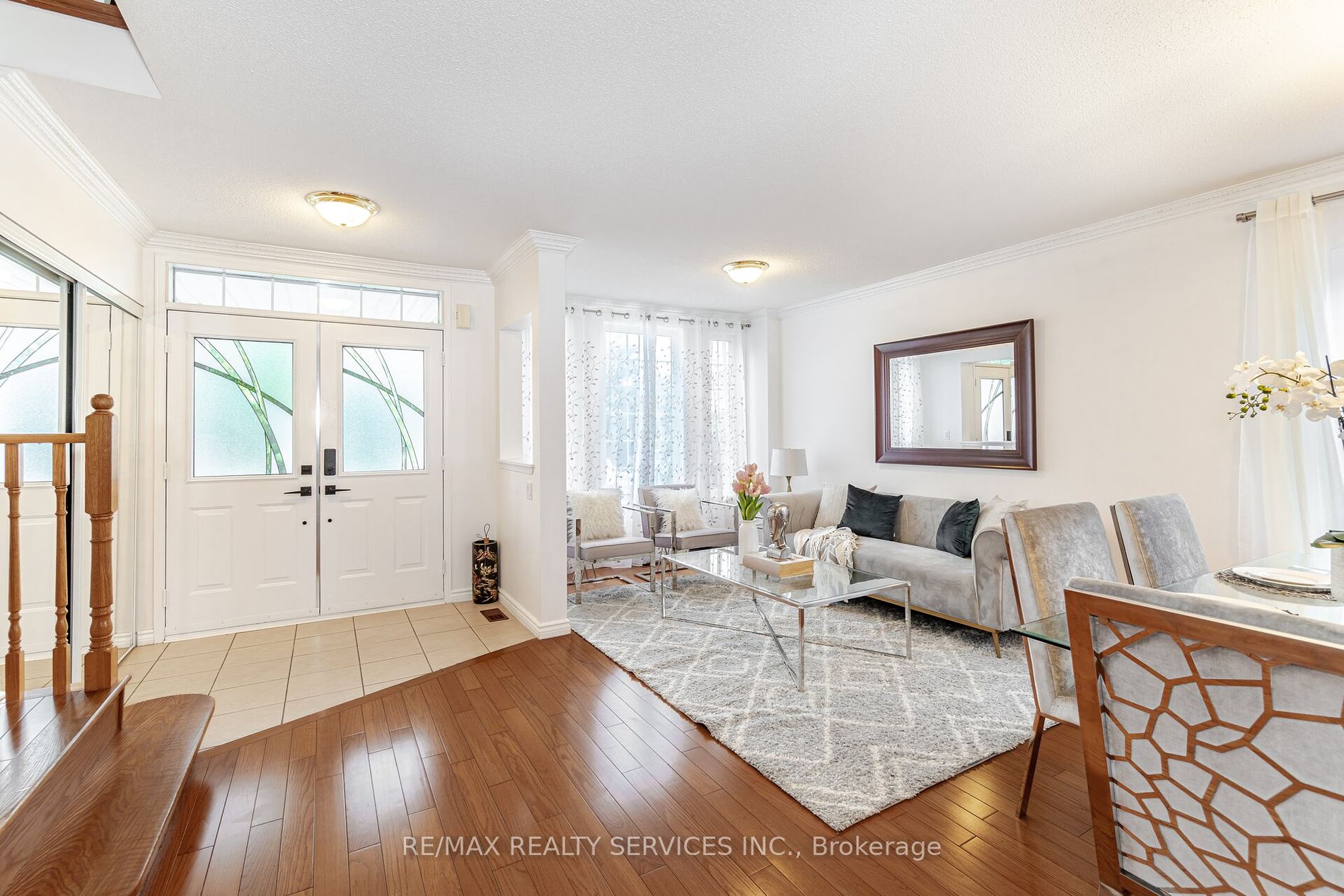 6 Courtsfield Cres