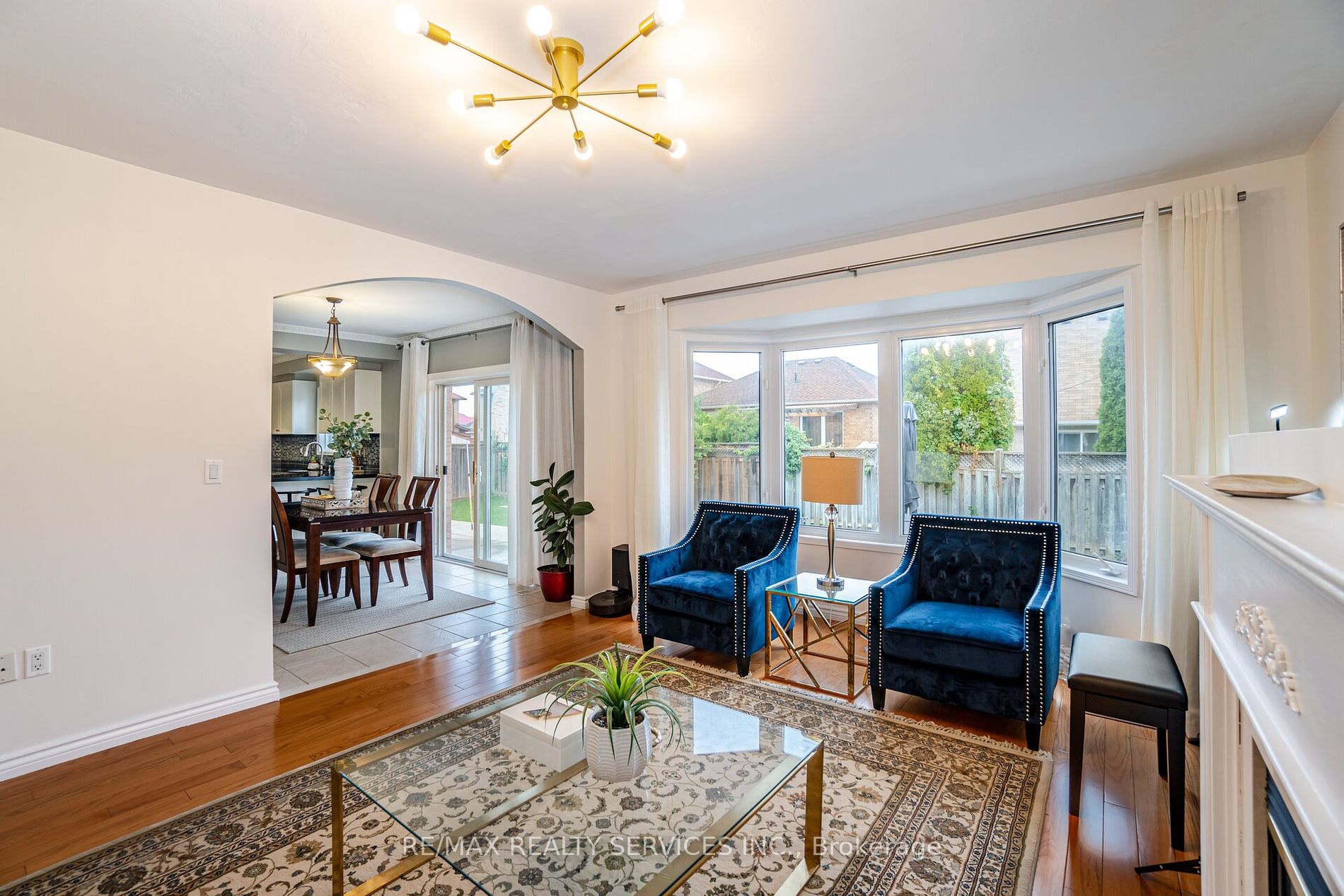6 Courtsfield Cres