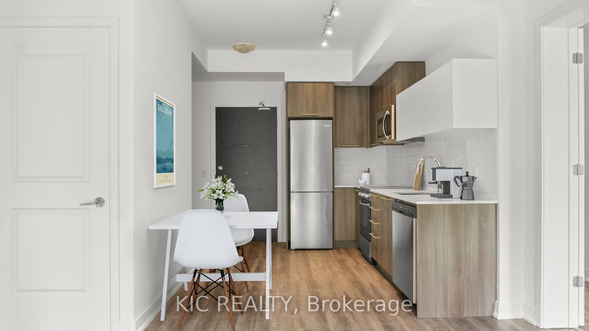 25 Neighbourhood Lane, #407