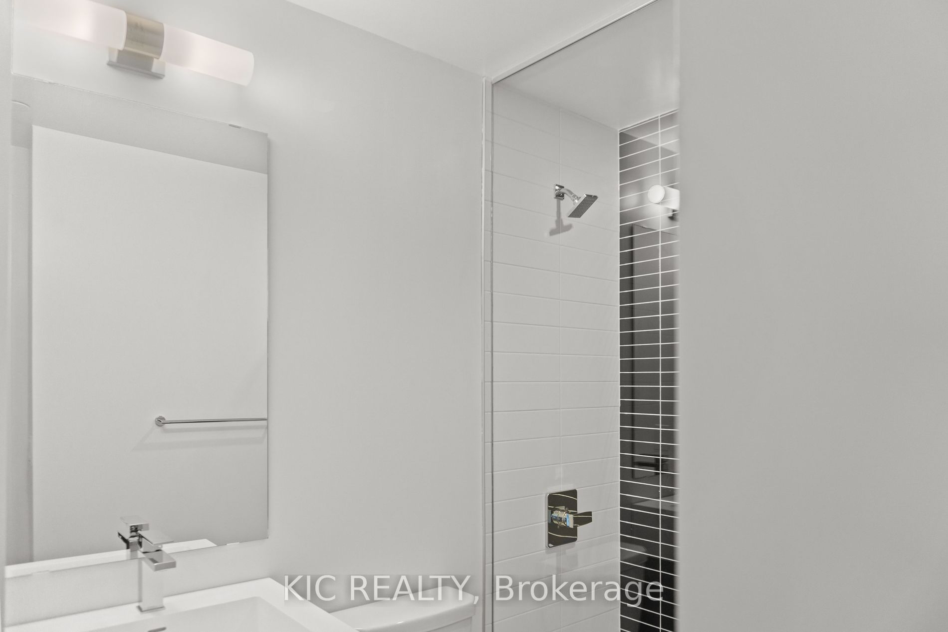 25 Neighbourhood Lane, #407