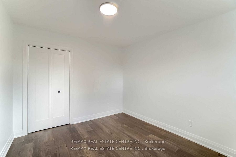 550 Meadows Blvd