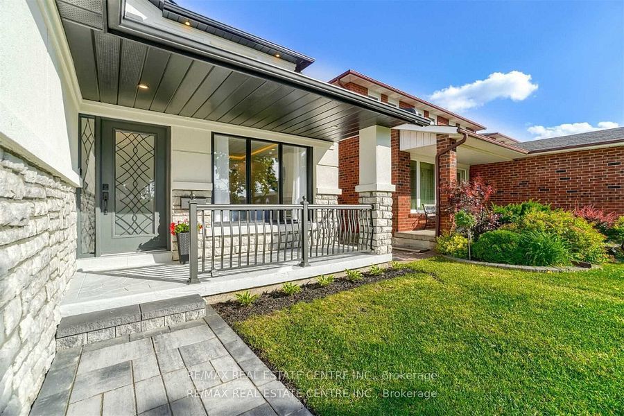 550 Meadows Blvd