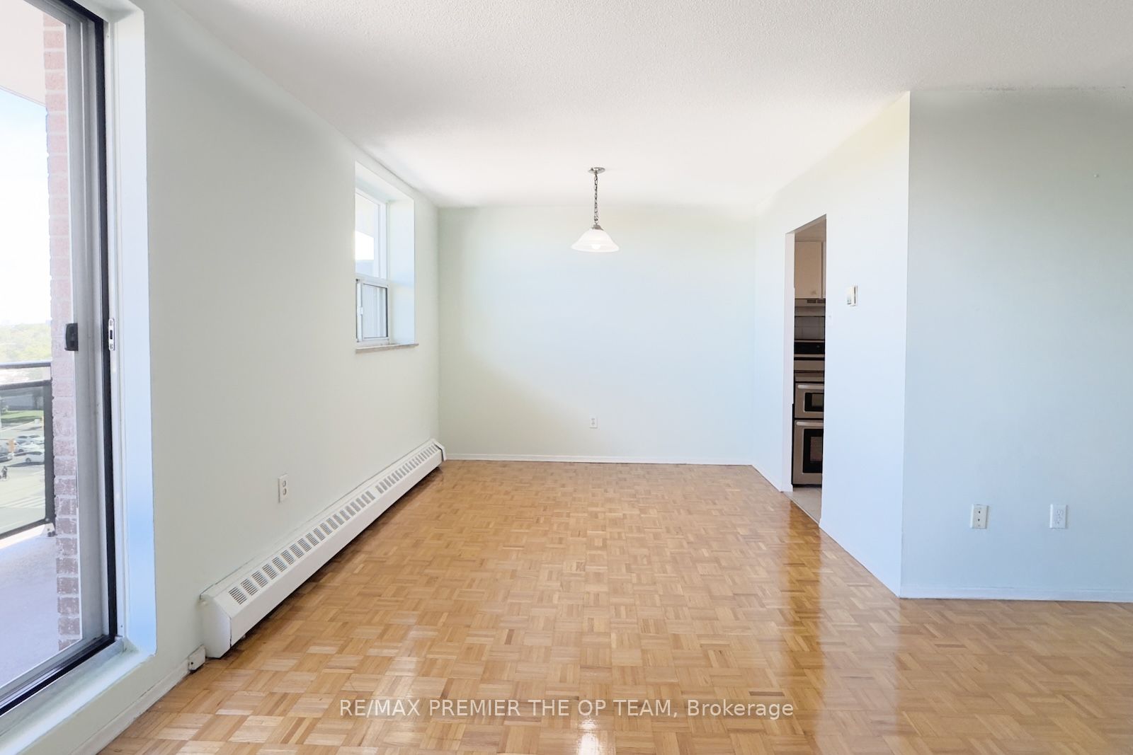 3533 Derry Rd E, #607