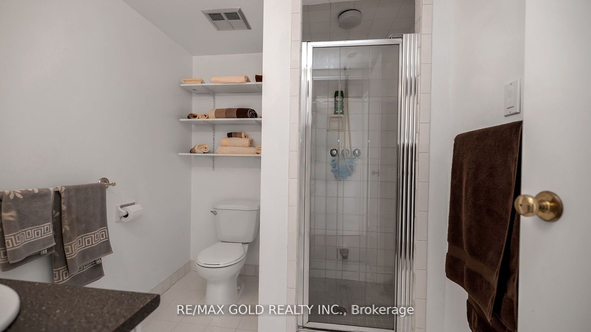3650 Kaneff Cres, #3106