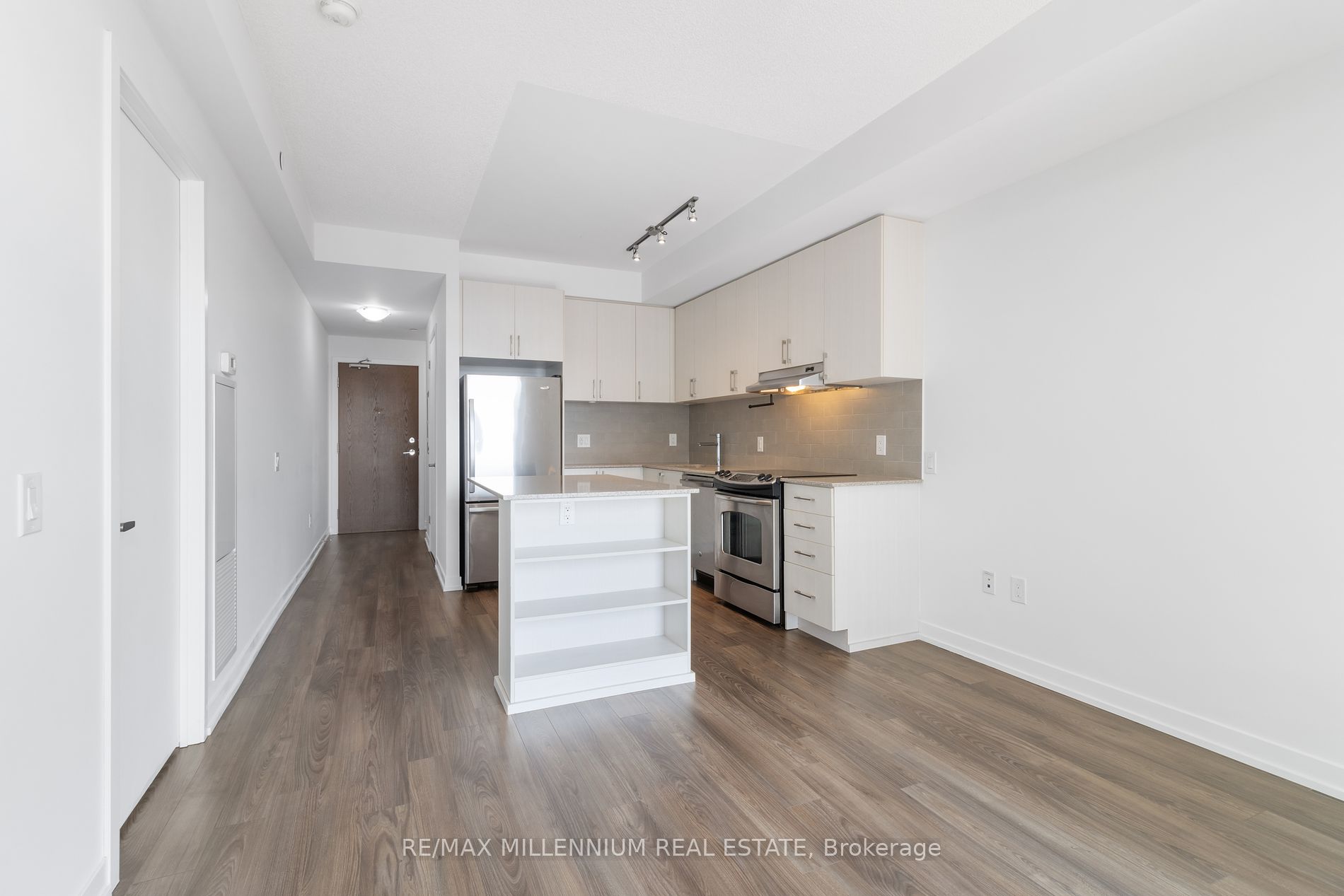2560 Eglinton Ave W, #609