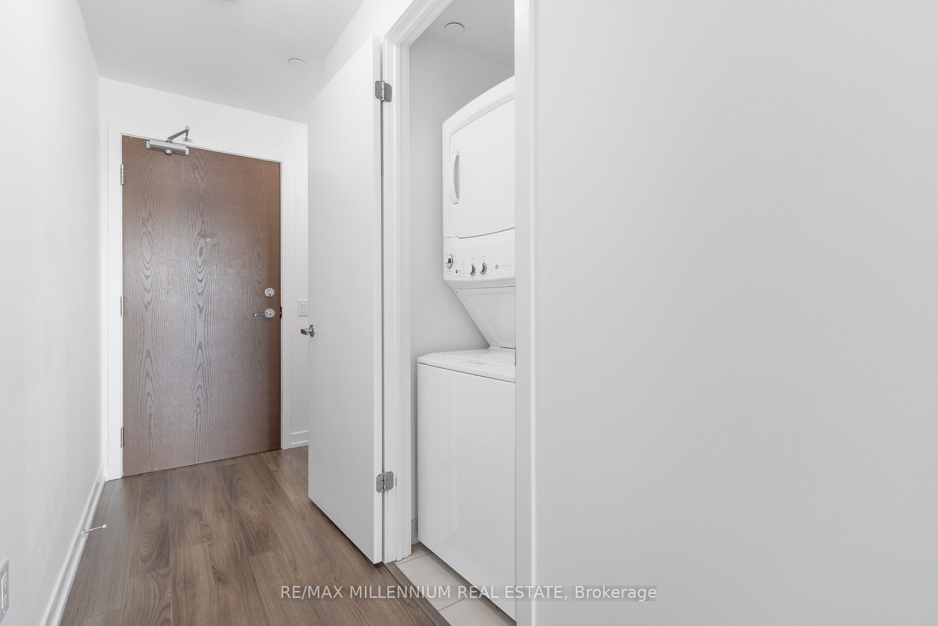 2560 Eglinton Ave W, #609