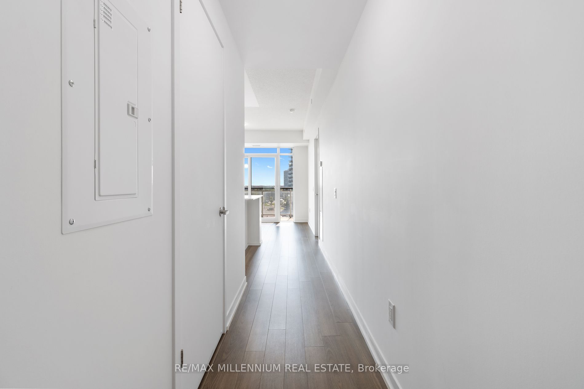 2560 Eglinton Ave W, #609