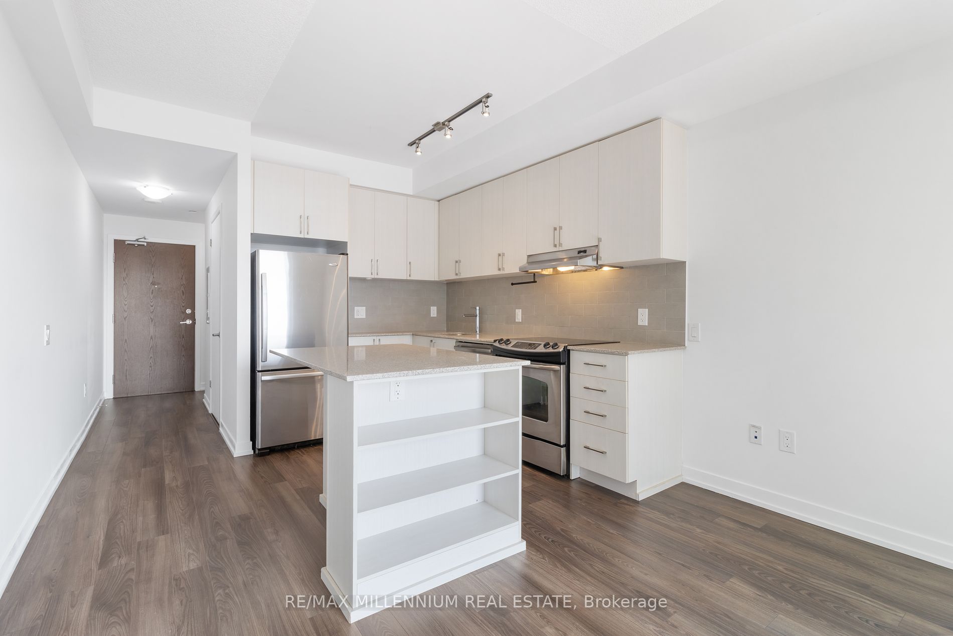 2560 Eglinton Ave W, #609