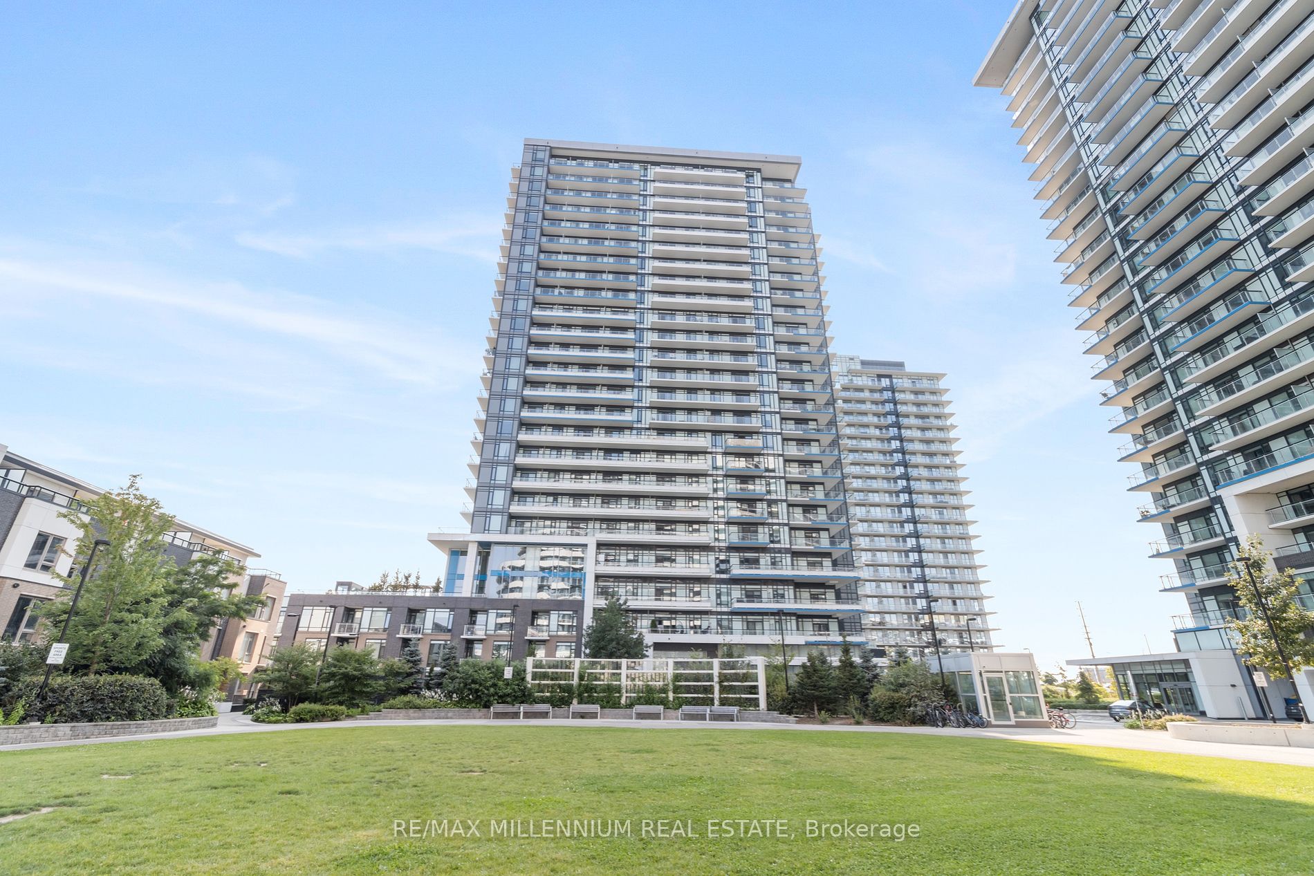 2560 Eglinton Ave W, #609