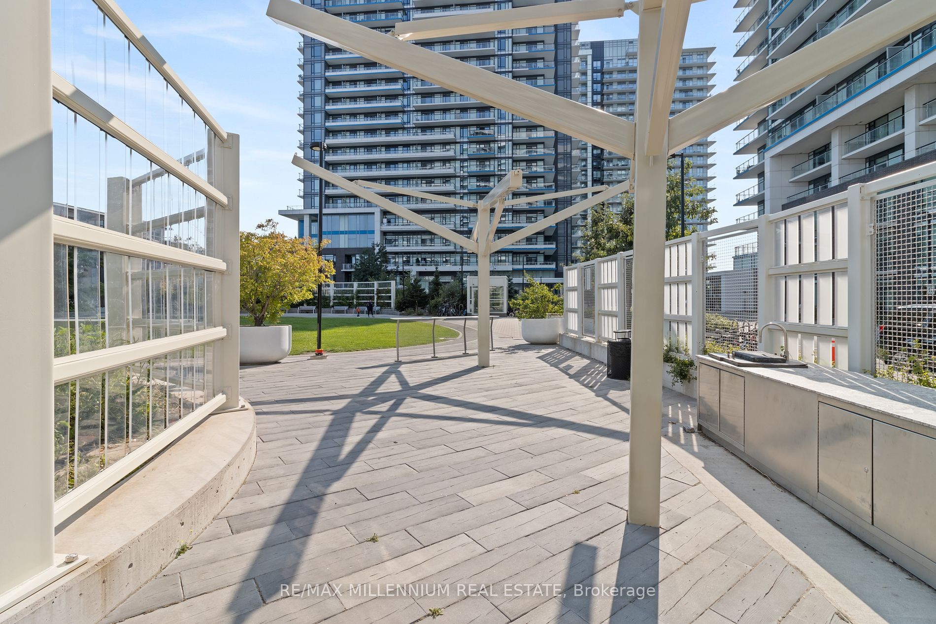 2560 Eglinton Ave W, #609