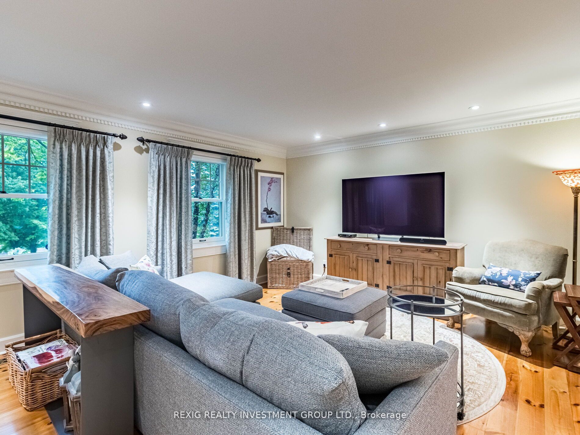 27 Cedar Drive