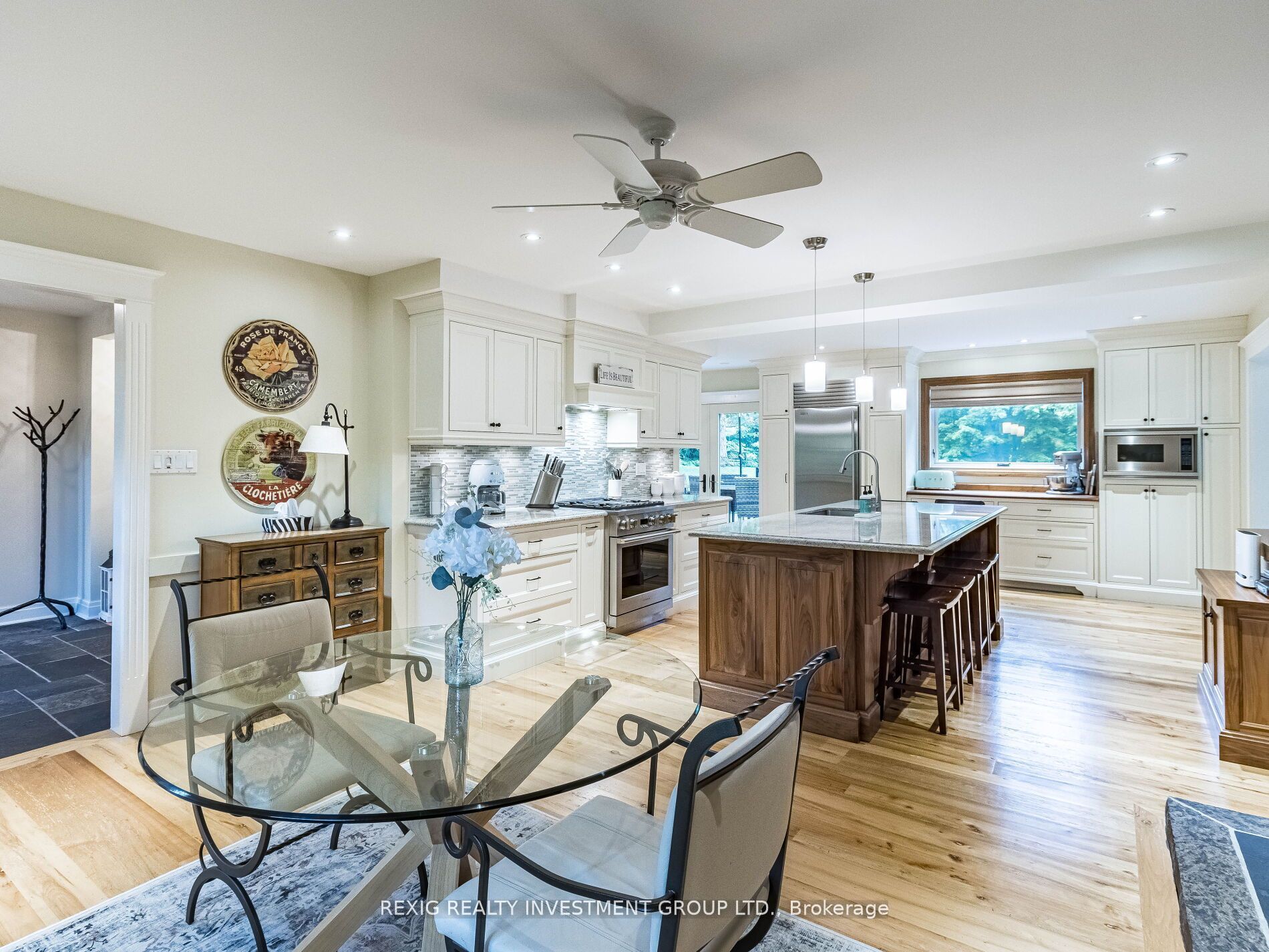 27 Cedar Drive