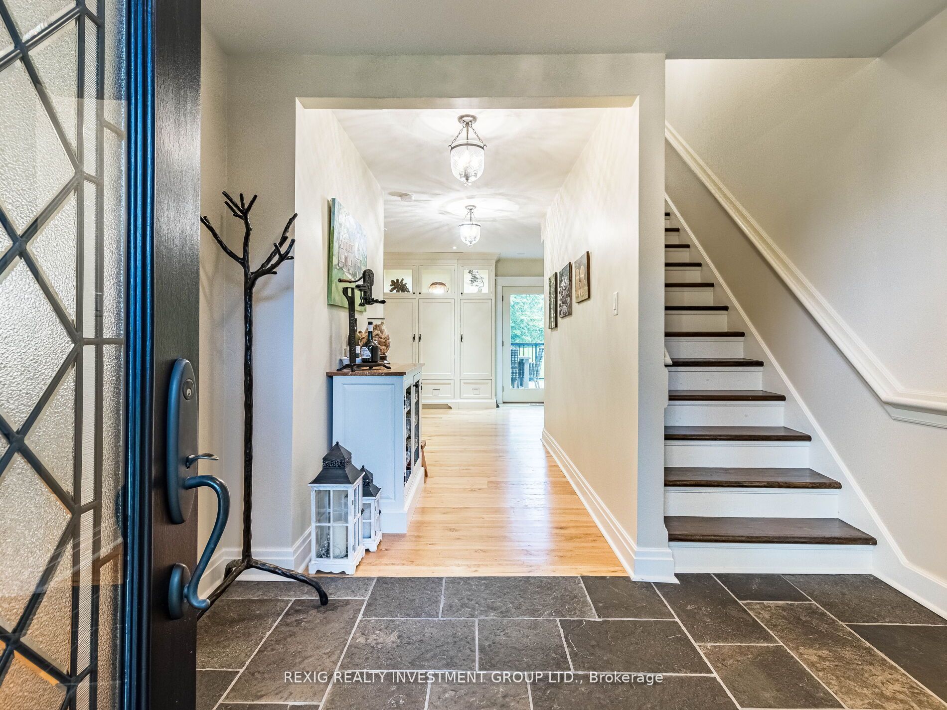 27 Cedar Drive