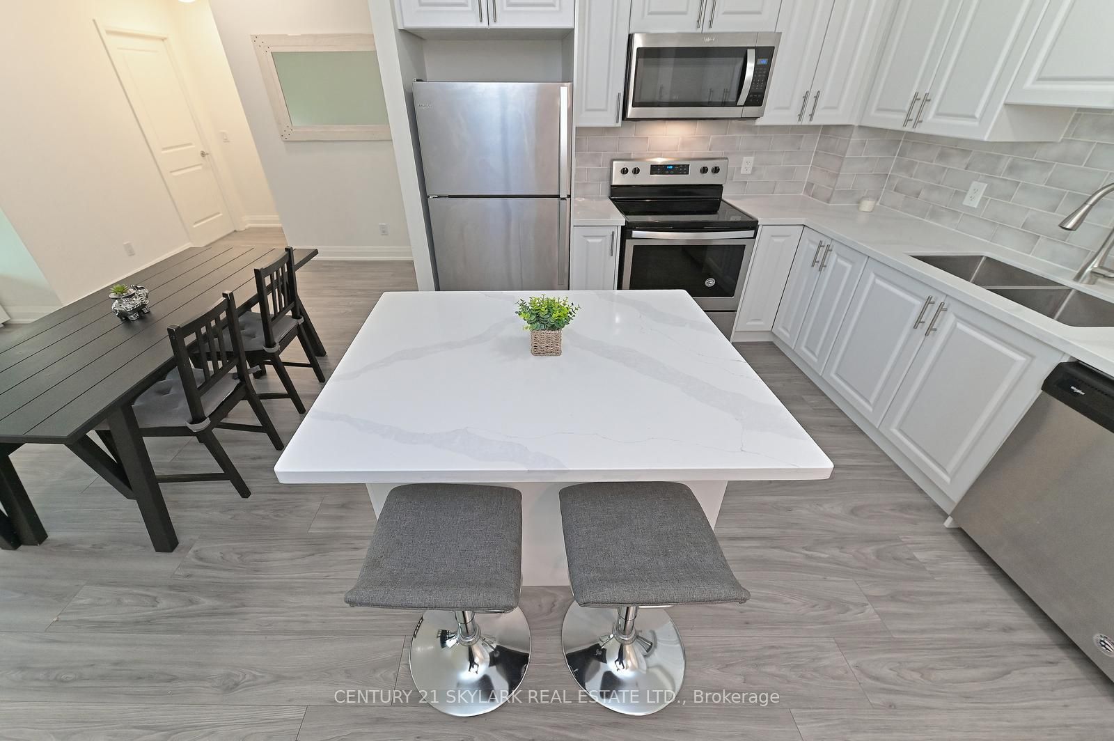65 Yorkland Blvd, #304