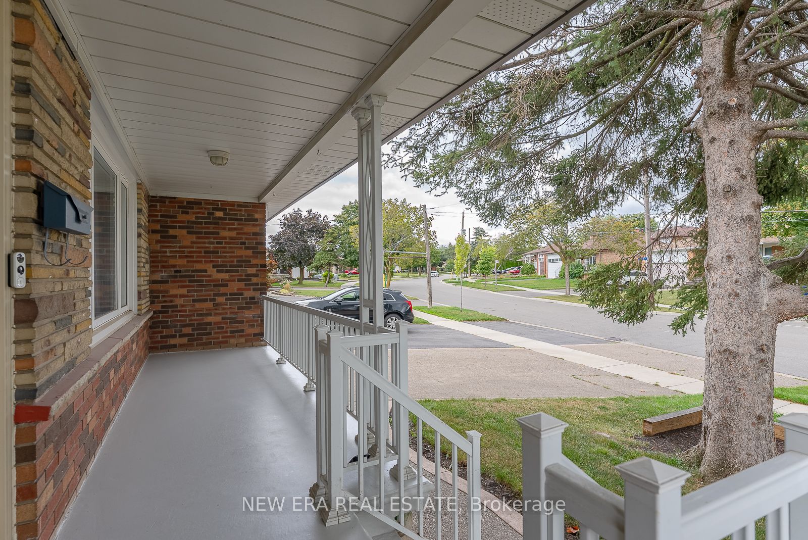 18 West Wareside Rd