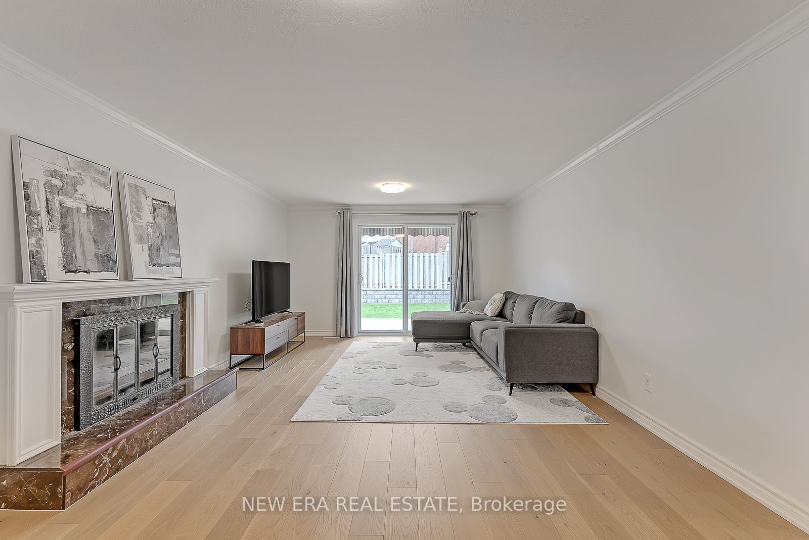 18 West Wareside Rd