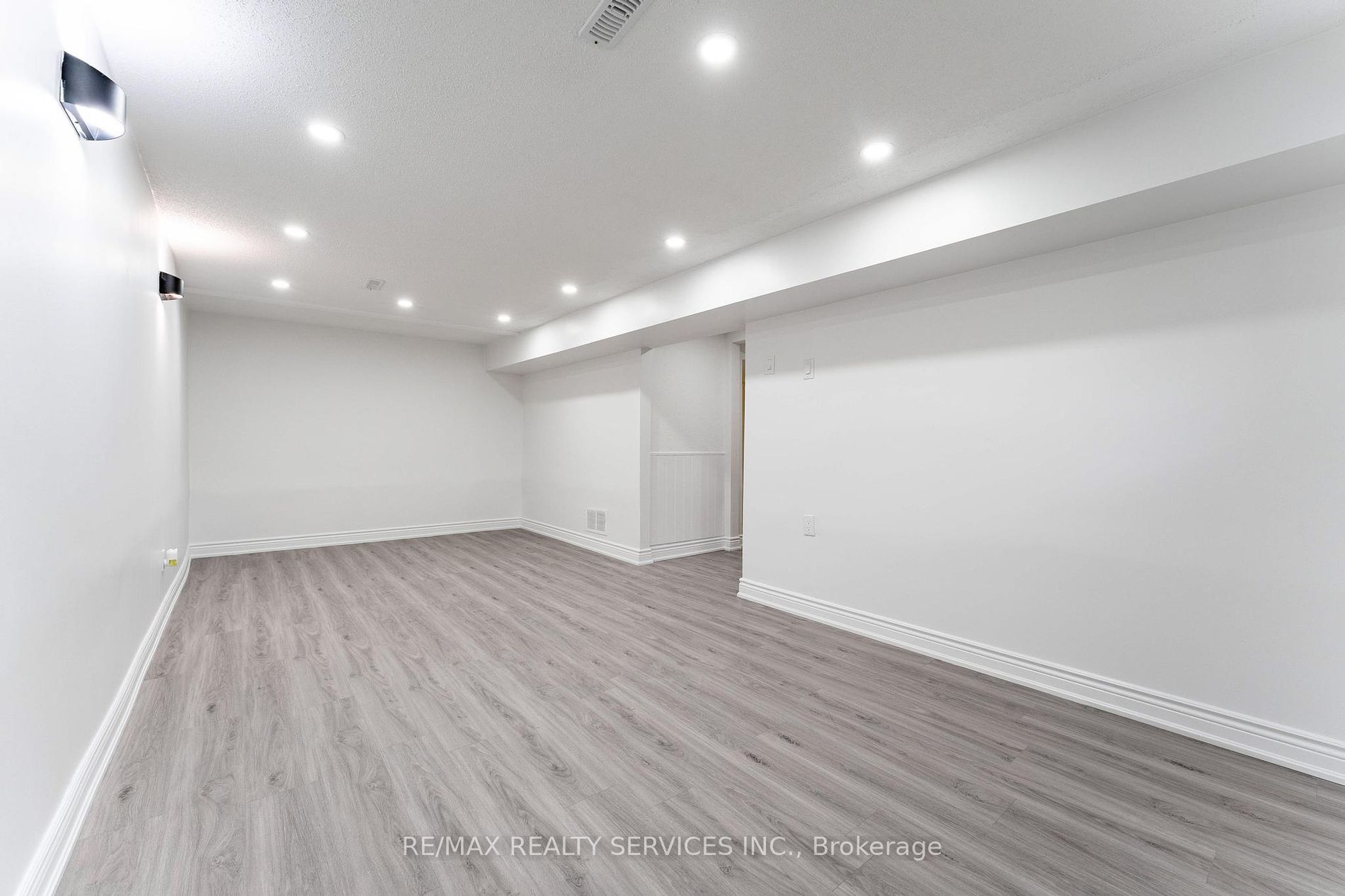 1301 Janina Blvd