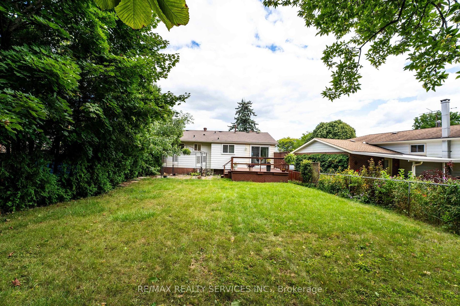 1301 Janina Blvd
