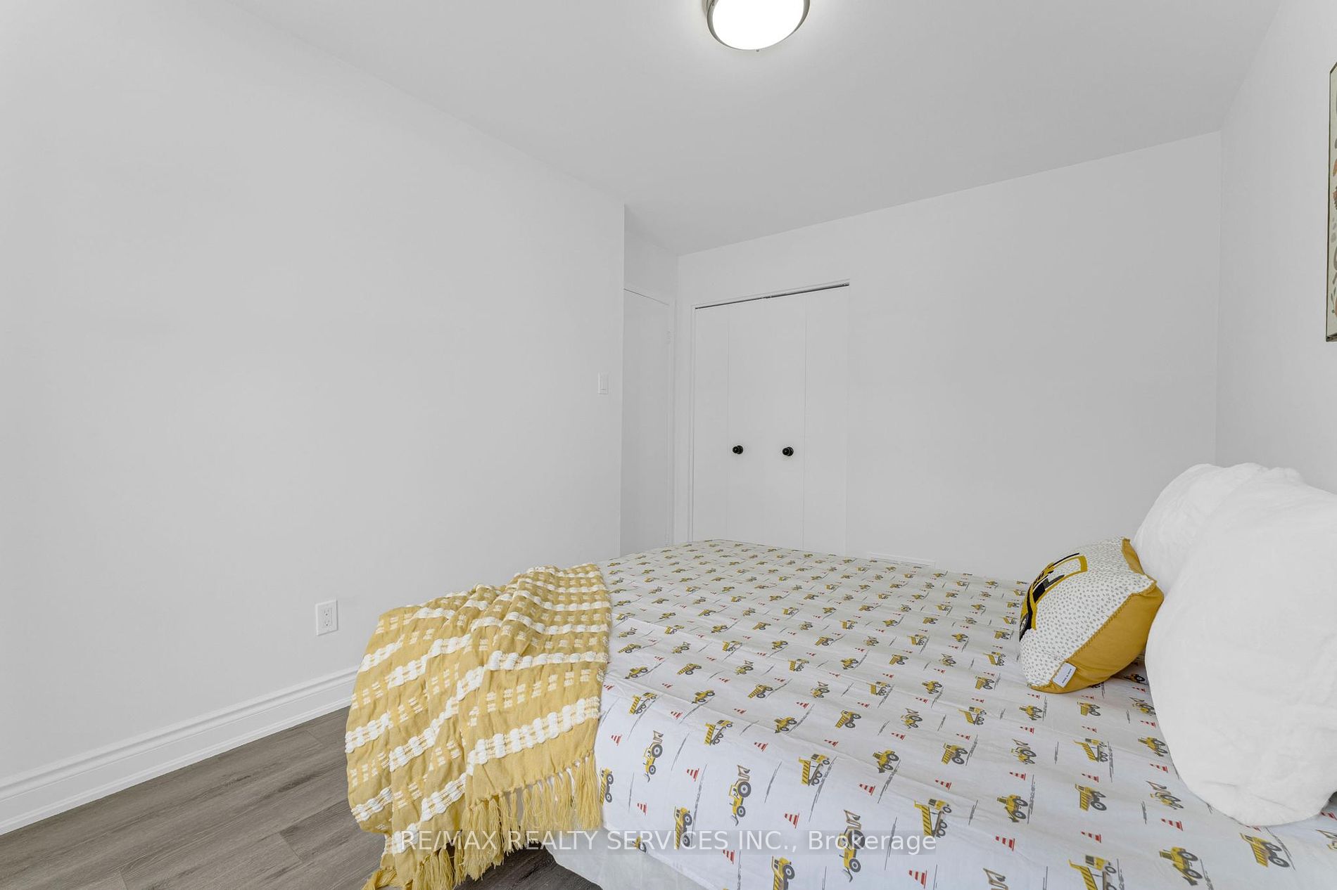 1301 Janina Blvd