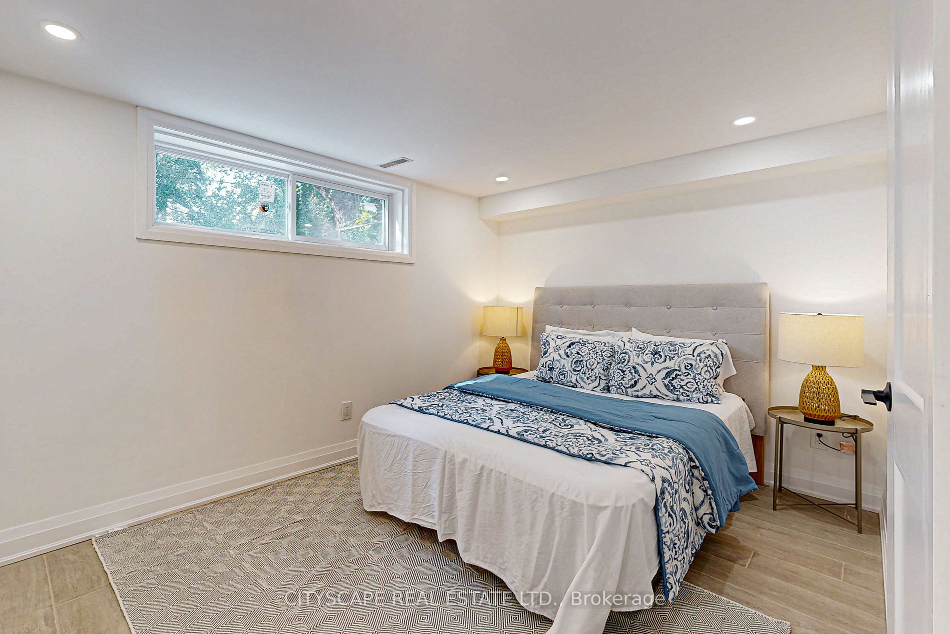 34 Stavely Cres
