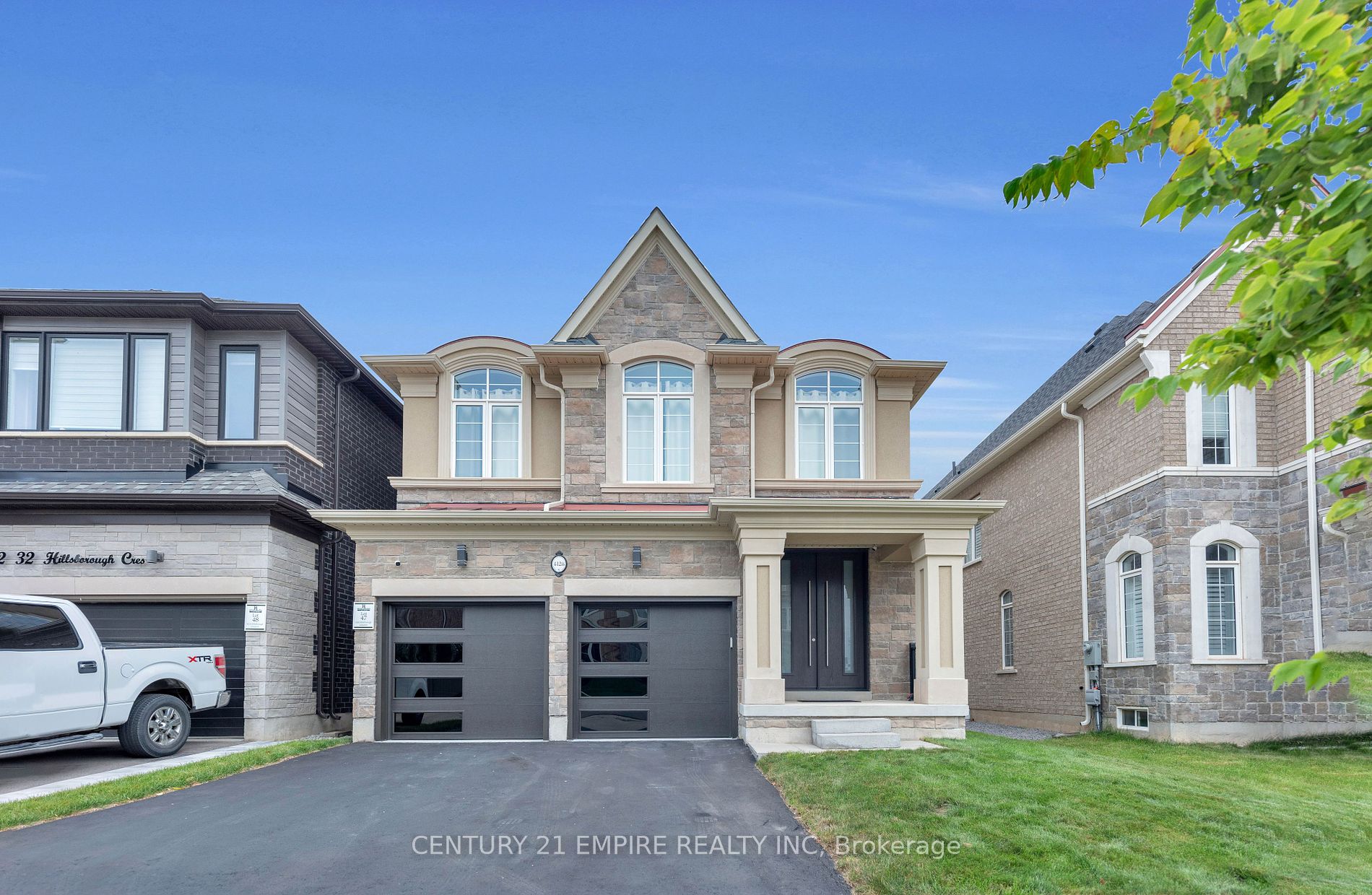 4128 Hillsborough Cres