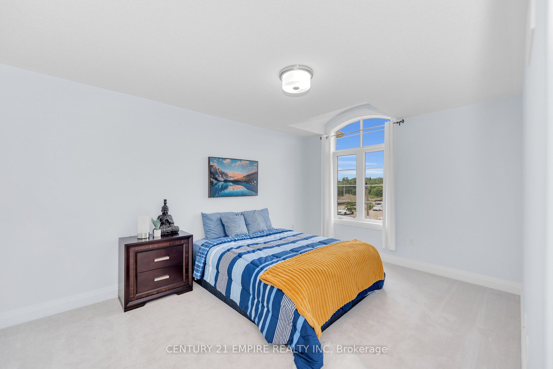 4128 Hillsborough Cres