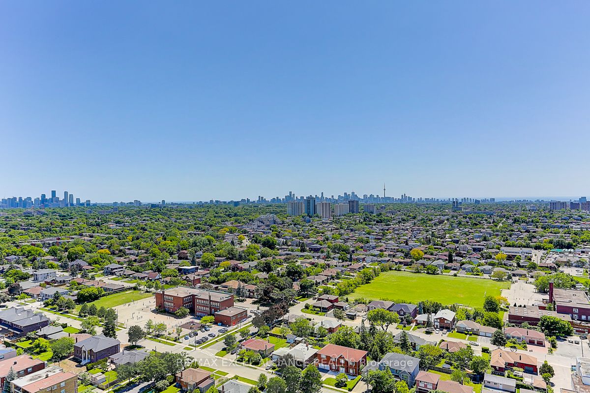 830 Lawrence Ave W, #2707