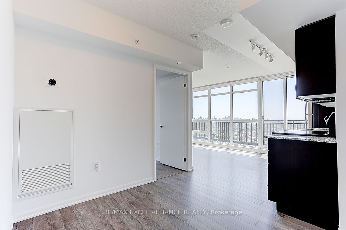 830 Lawrence Ave W, #2707