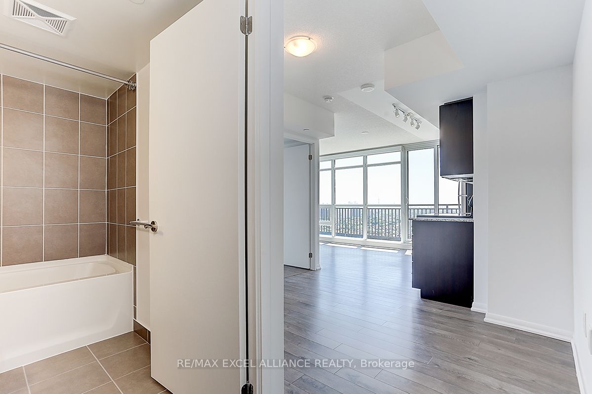 830 Lawrence Ave W, #2707