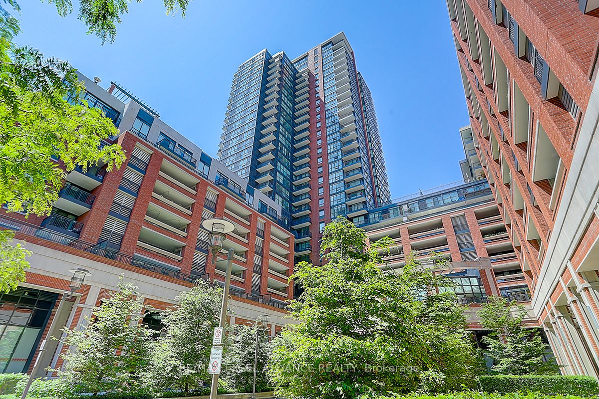 830 Lawrence Ave W, #2707