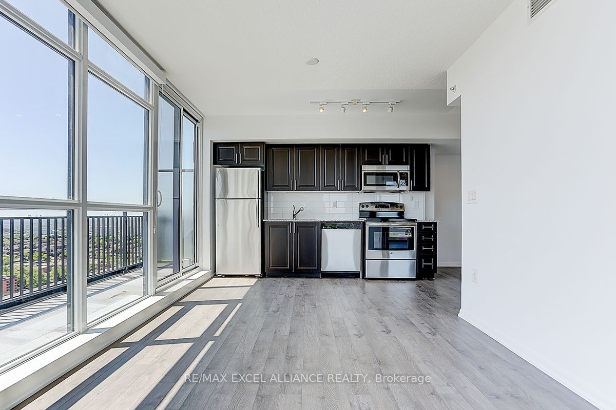 830 Lawrence Ave W, #2707