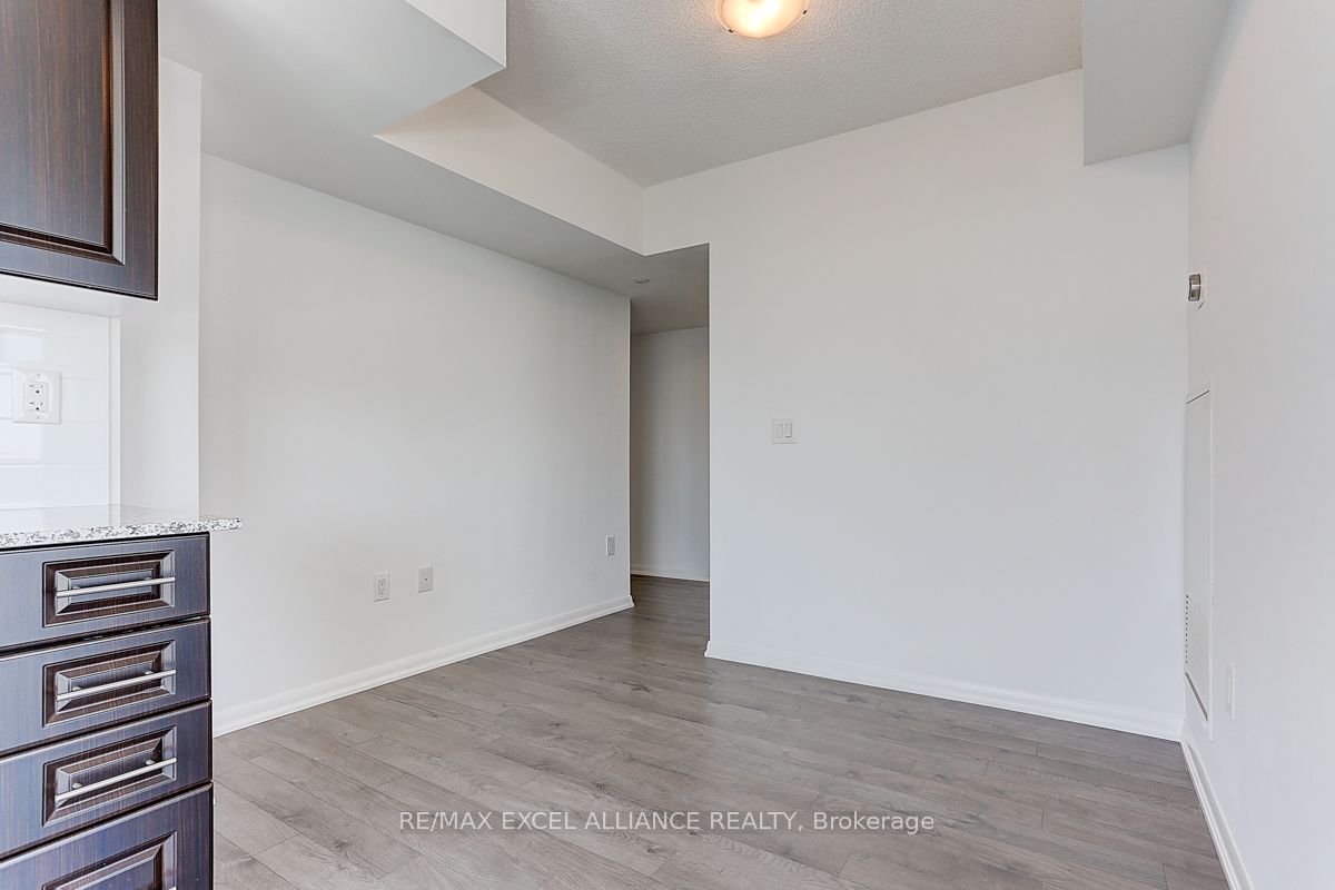 830 Lawrence Ave W, #2707