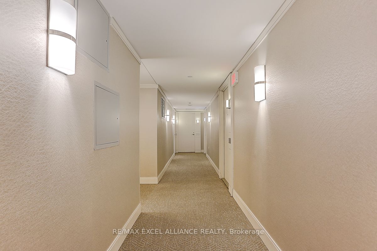 830 Lawrence Ave W, #2707