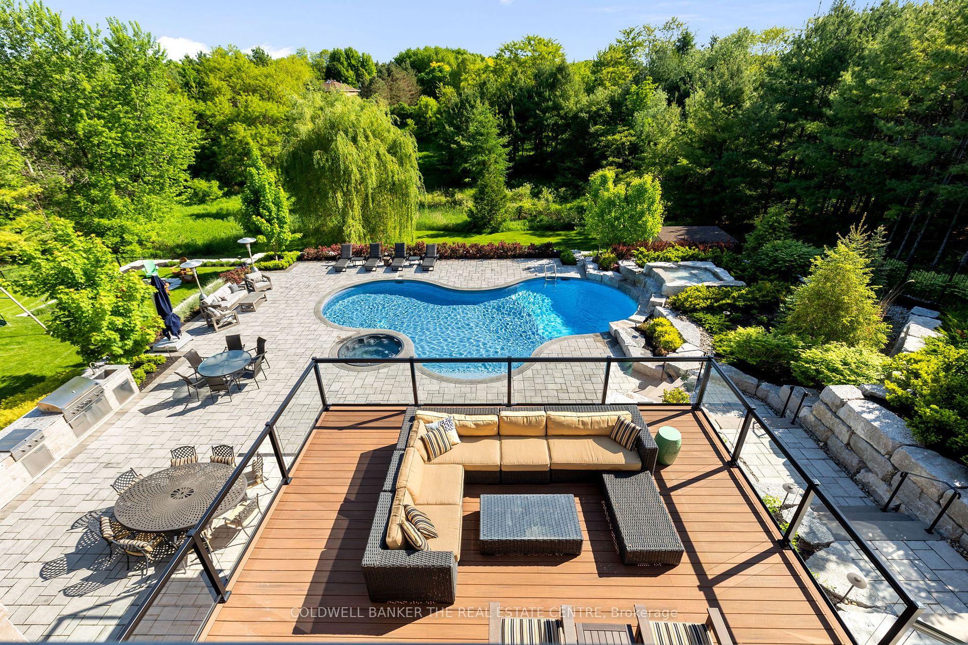 12 Oak Knoll Dr