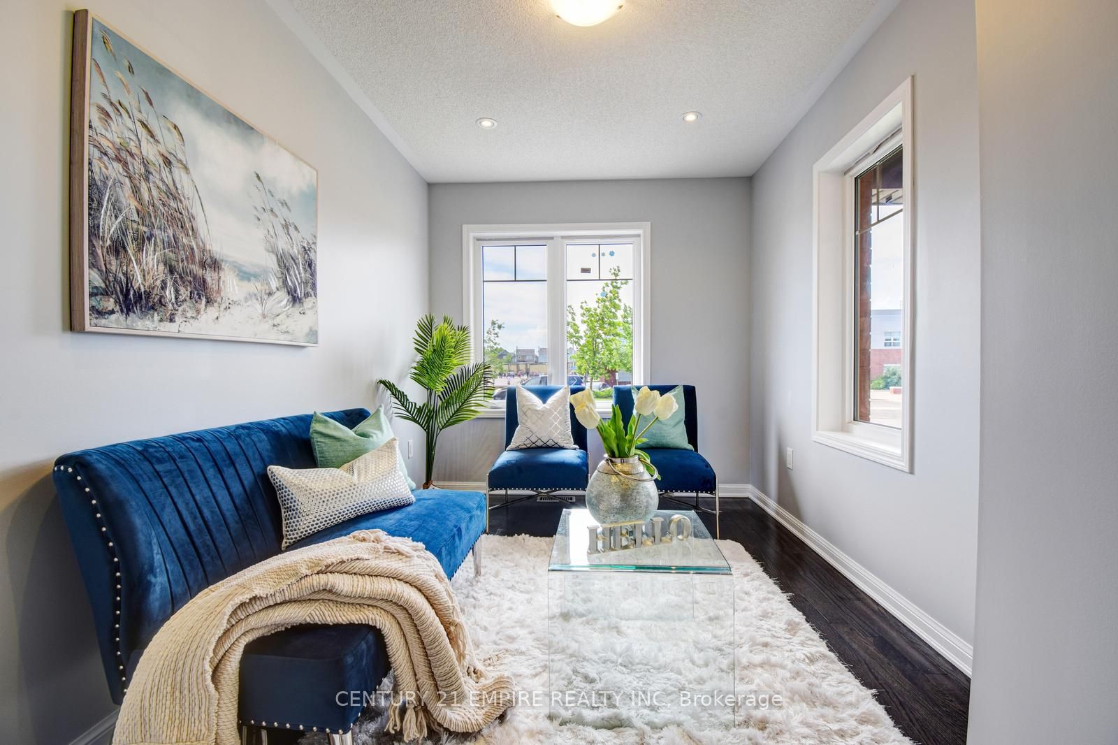 31 Tribune Dr