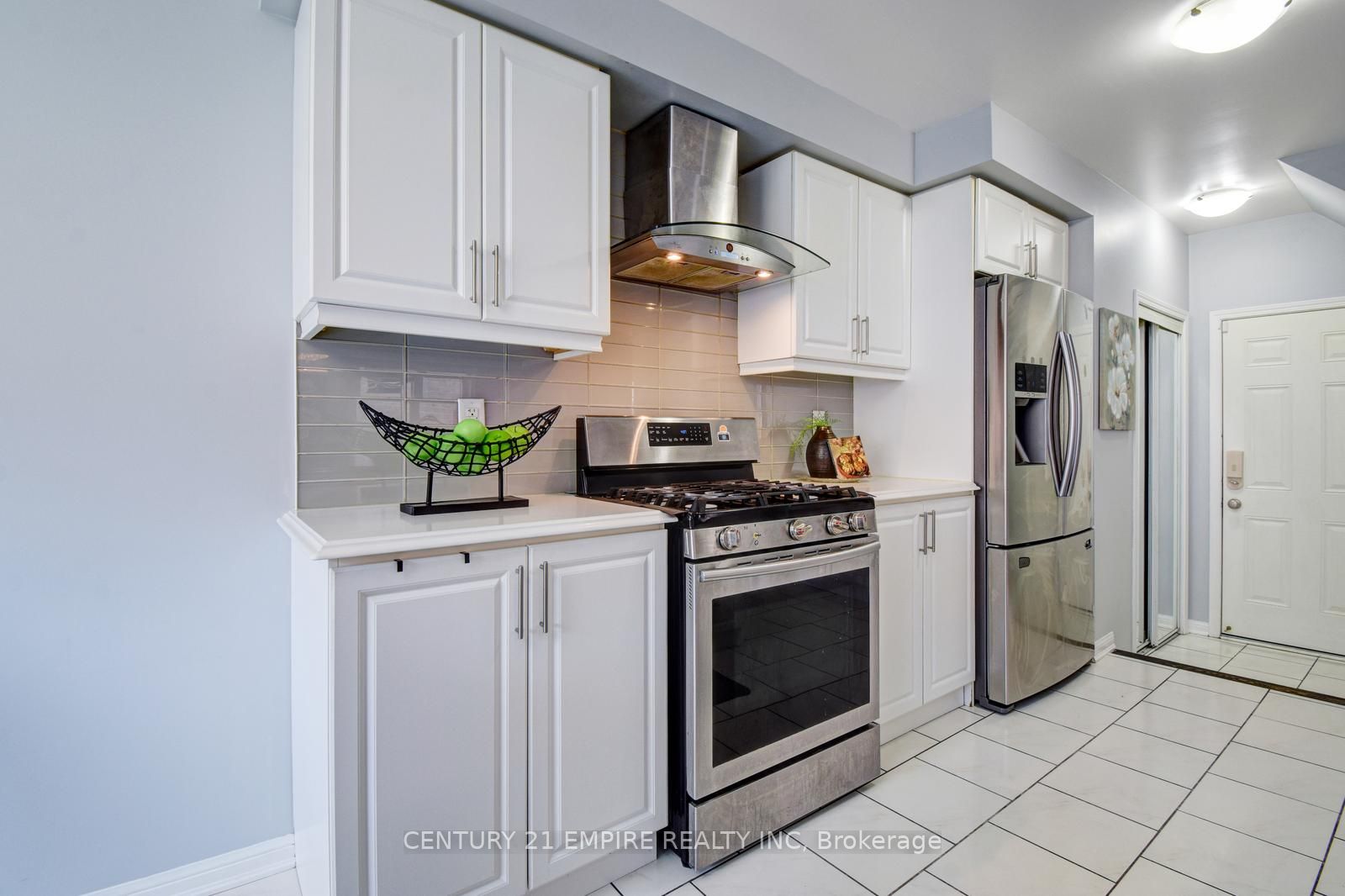 31 Tribune Dr
